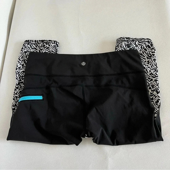 Lululemon Run Top Speed Crop Size 8 Brushed Animal Print White Black Legging - Picture 10 of 10